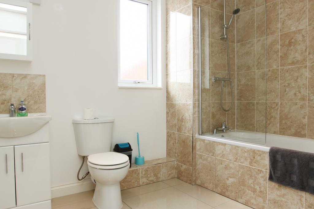 Radalco Apartments Hounslow Exteriör bild