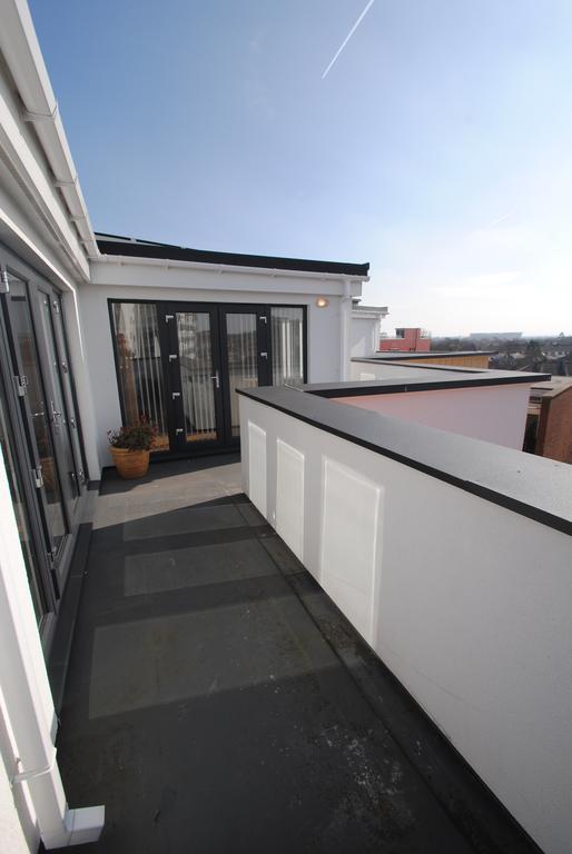 Radalco Apartments Hounslow Exteriör bild
