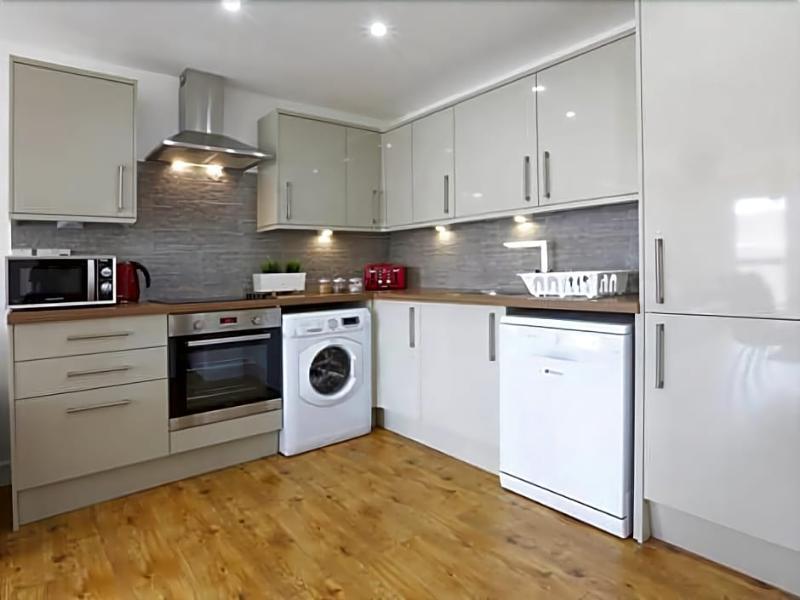 Radalco Apartments Hounslow Exteriör bild