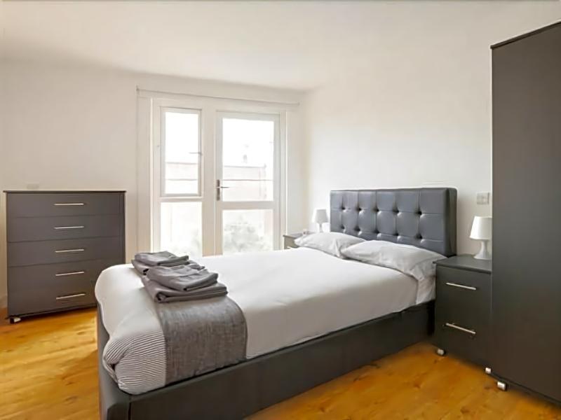 Radalco Apartments Hounslow Exteriör bild