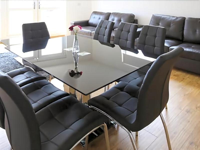Radalco Apartments Hounslow Exteriör bild